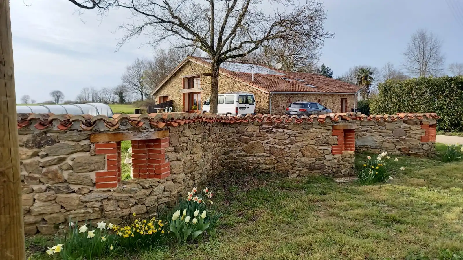 Réalisation mur de pierres, Brochard Renov, maçon à Aizenay