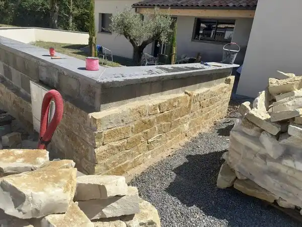 Réalisation parement décoratif, Brochard Renov, maçon à Aizenay